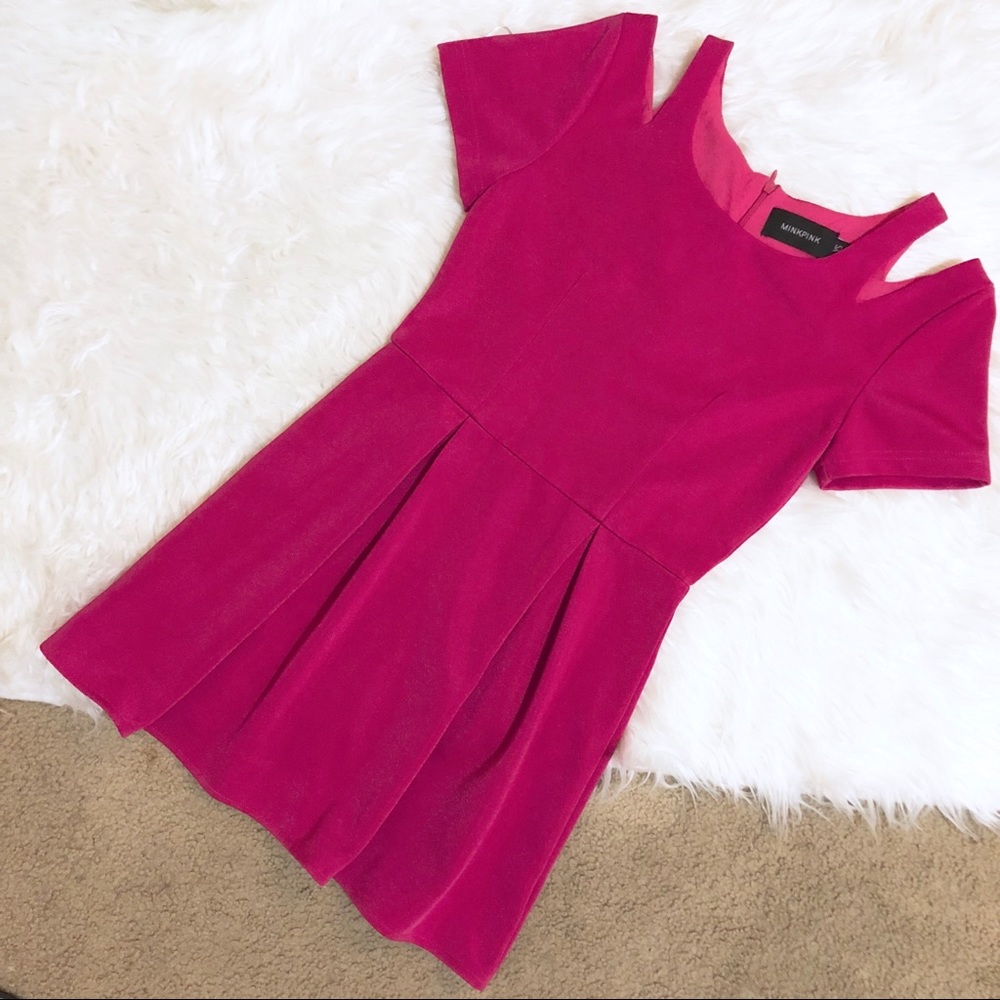 MINKPINK Cut Out Shoulder Cocktail Dress Pink XS